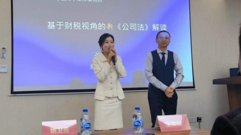 离婚调解律师的收费标准通常有以下几种模式：